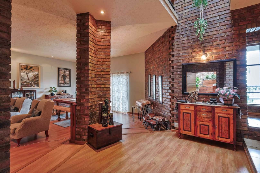 4 Bedroom Property for Sale in Hartbeespoort North West